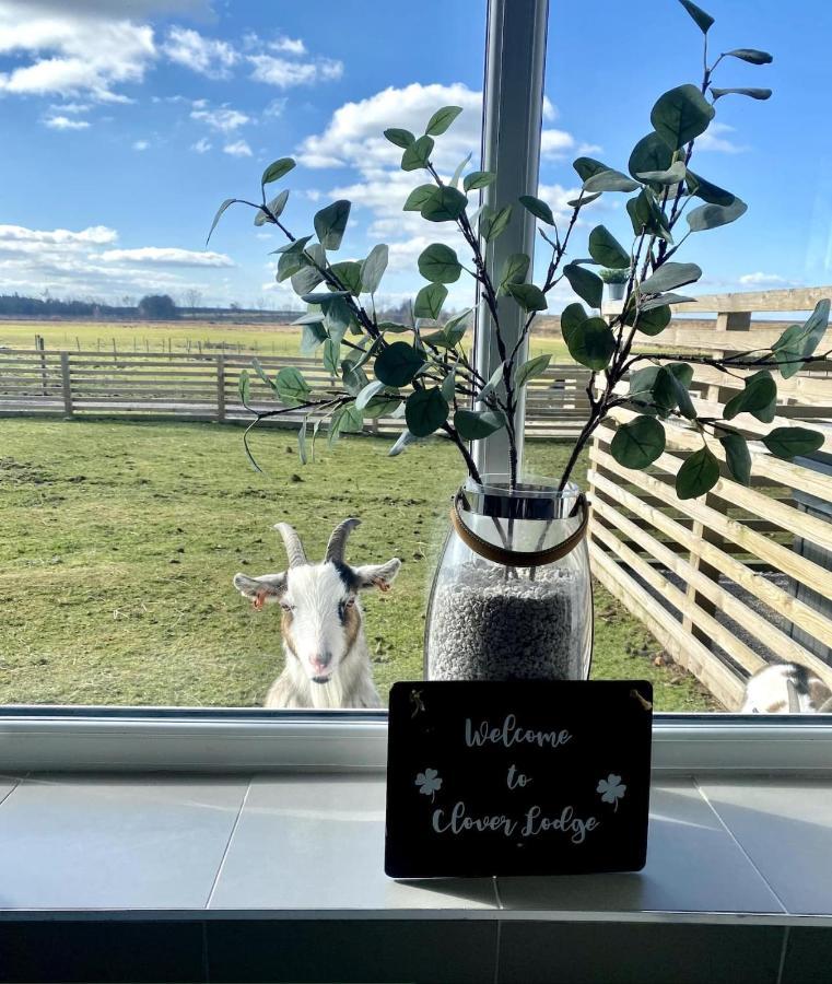 Clover Lodge Chesterfield Buitenkant foto