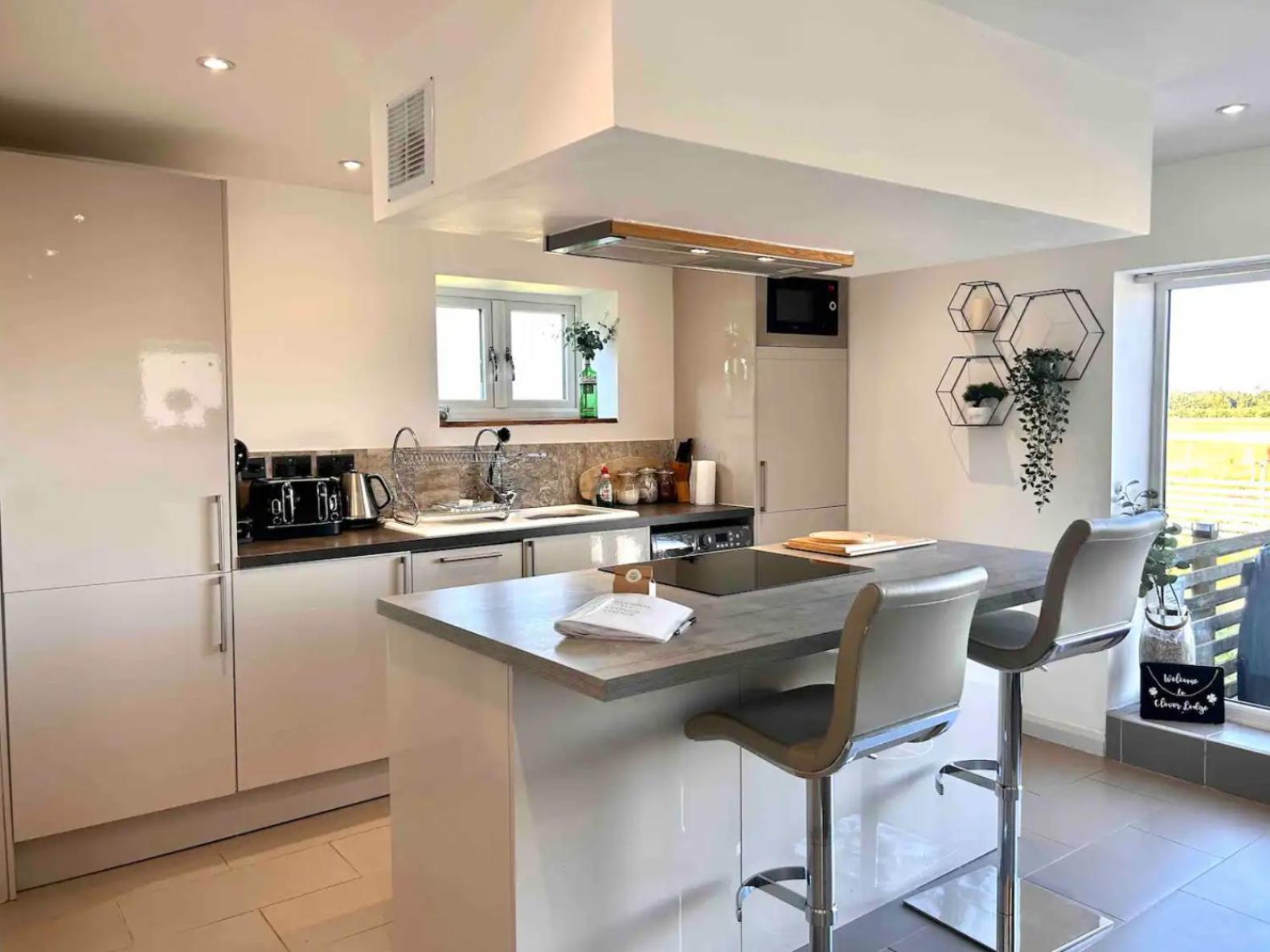 Clover Lodge Chesterfield Buitenkant foto