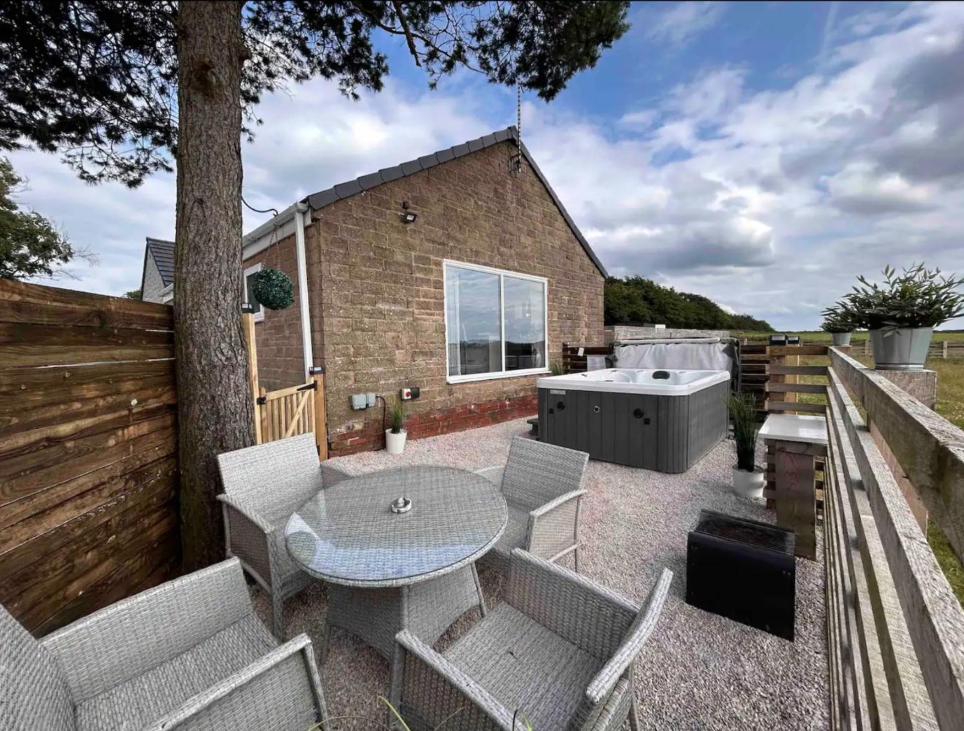 Clover Lodge Chesterfield Buitenkant foto